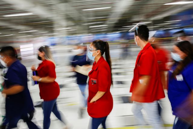 ΗΠΑ – Η δικαιοσύνη αναστέλλει την υποχρέωση εμβολιασμού που ζητούσε ο Μπάιντεν για τις εταιρείες