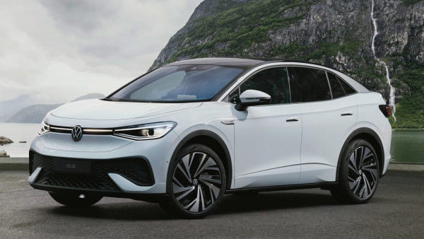 VW ID.5: Coupe SUV γοητεία και με νέο… περιεχόμενο