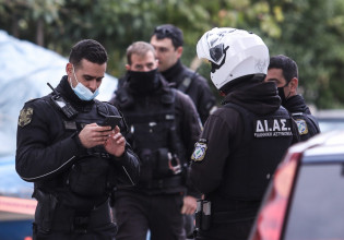 Πυροβολισμοί στο Χαλάνδρι – «Η σύζυγος του οφθαλμιάτρου δεν ξέρει τίποτα για την αιματηρή επίθεση»
