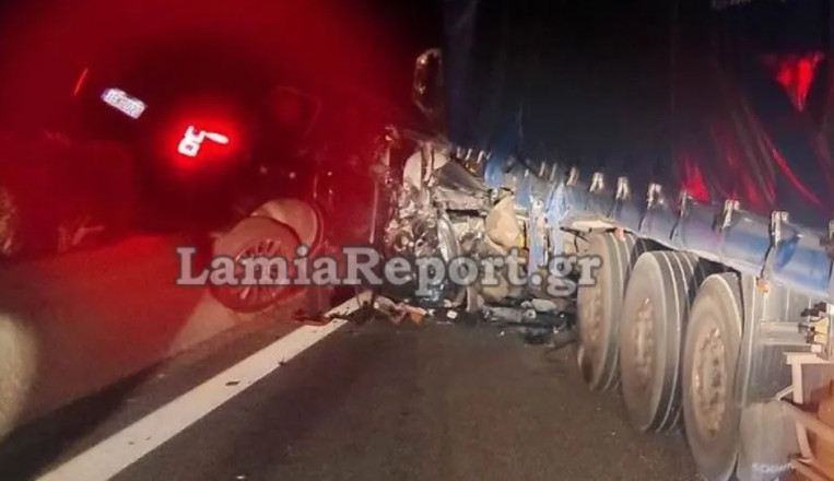 Σοβαρό τροχαίο για τον Αλέξη Κούγια - Tο αυτοκίνητό του «καρφώθηκε» σε φορτηγό