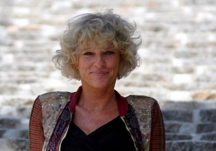 Επεισόδιο στο Μαξίμου – Ποια είναι η δημοσιογράφος που έκανε έξαλλο τον Μητσοτάκη