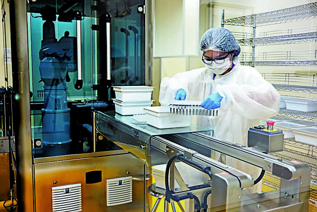 Τέξας –  Δικαστήριο ανατρέπει διάταγμα του κυβερνήτη που απαγόρευε την υποχρεωτική χρήση μάσκας στα σχολεία