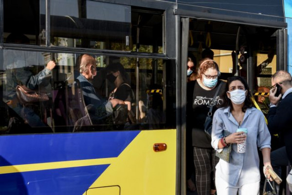 Σαρηγιάννης – Πρόταση για rapid test στα σούπερ μάρκετ και διπλή μάσκα στα ΜΜΜ