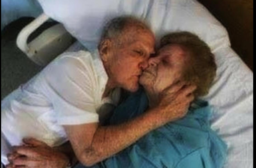 Η συγκινητική ανάρτηση του Ηλία Μόσιαλου με την ιστορία αγάπης δύο ηλικιωμένων
