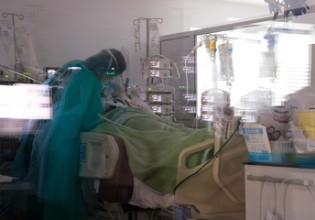 Καπραβέλος – Τραγική η κατάσταση με τους αρνητές – Αλλον τον ψάχνουμε στα παγκάκια, άλλος αρνείται να διασωληνωθεί