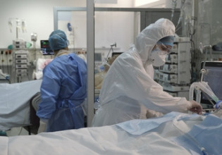 Παρασκευής – Το 80% των θανάτων προέρχεται από ανεμβολίαστους που ανήκουν στις ευπαθείς ομάδες – Να επιταχυνθεί η εκτέλεση της τρίτης δόσης