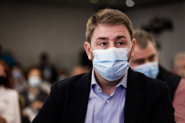 ΚΙΝΑΛ – Ανδρουλάκης – Δεν θα ρωτάτε εμάς «με ποιους θα πάτε», θα ρωτάτε τους άλλους αν θα έρθουν μαζί μας