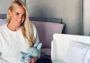 Άννη Πανταζή – Όμορφες πόζες με το νεογέννητο αγοράκι της