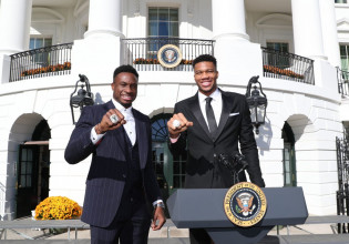 Αντετοκούνμπο – «Από τα Σεπόλια στο Οβάλ γραφείο»