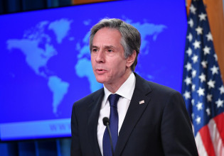 ΗΠΑ – Ο Μπλίνκεν συνομίλησε με τον αρχηγό των ενόπλων δυνάμεων του Σουδάν