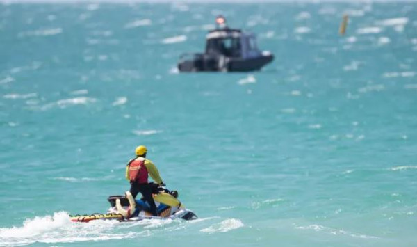 Αυστραλία – Αγνοείται κολυμβητής – Δέχθηκε επίθεση από δύο καρχαρίες