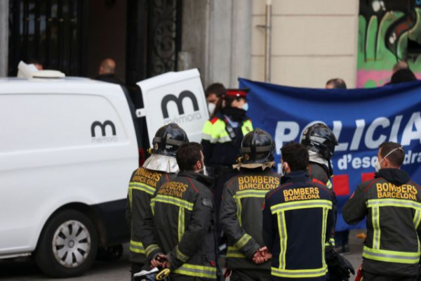 Ισπανία: Τέσσερις νεκροί από πυρκαγιά που ξέσπασε σε εγκαταλελειμμένο υποκατάστημα τράπεζας