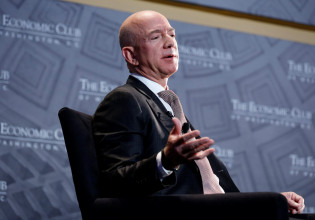 O Τζεφ Μπέζος δίνει 2 δισ. δολάρια για προγράμματα περιβαλλοντικής αποκατάστασης