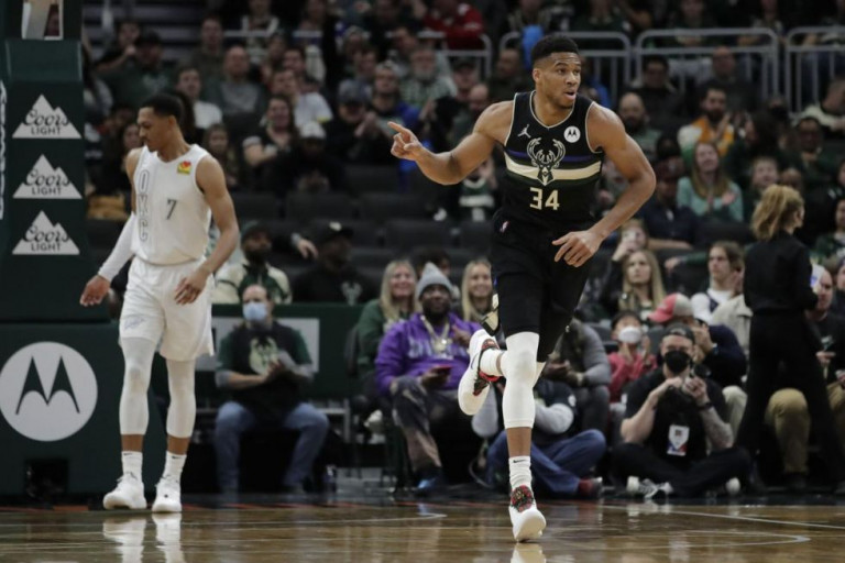 Ο Γιάννης μίλησε και οι Μπακς νίκησαν (96-89)