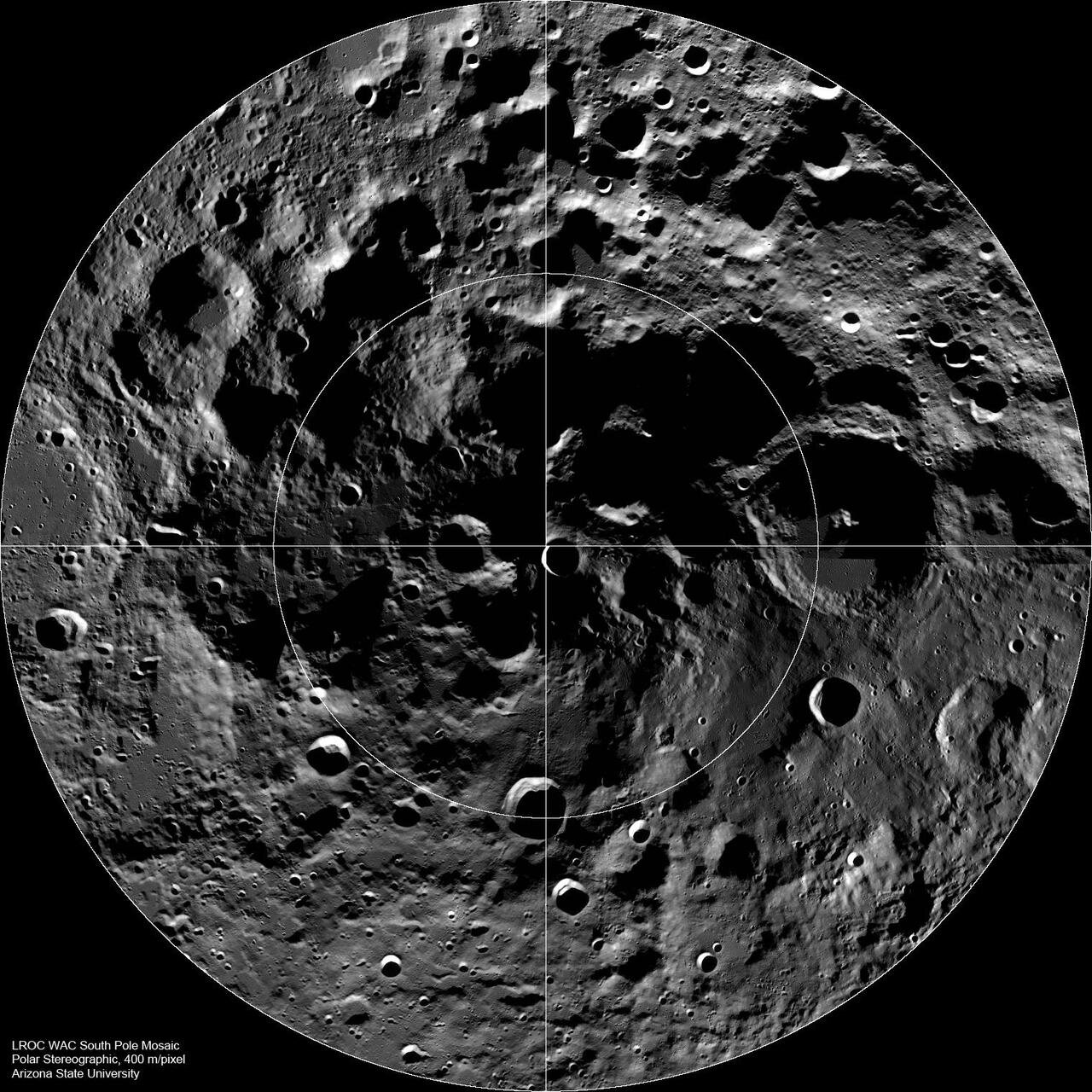 Επιβεβαιώθηκε πρώτη φορά η ύπαρξη ψυχρών παγίδων διοξειδίου του άνθρακα στη Σελήνη