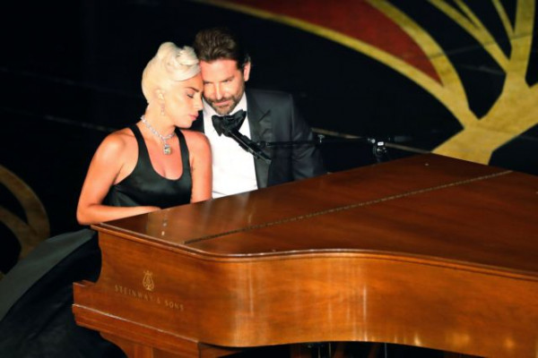 Ο Μπράντλεϊ Κούπερ σπάει τη σιωπή του – Ήταν τελικά ζευγάρι με την Lady Gaga;