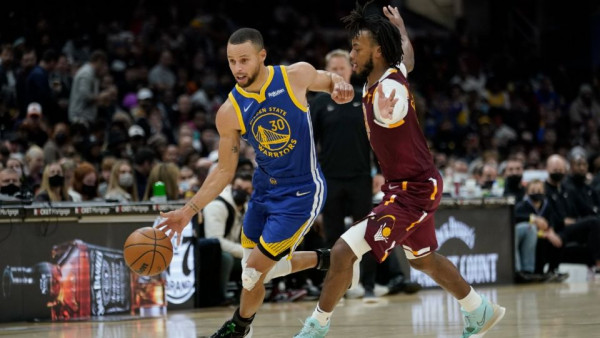 NBA – Η «παράσταση» του Κάρι στο Κλίβελαντ