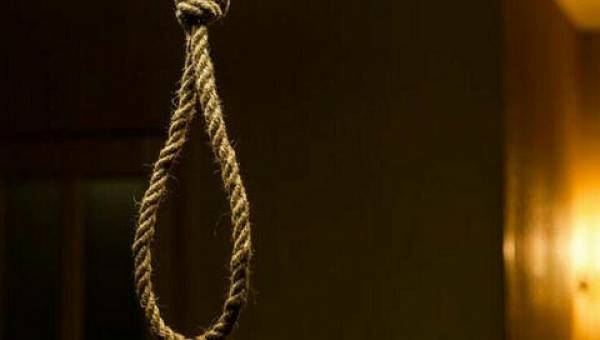 Ιράν - Ένα ζευγάρι καταδικάστηκε σε θάνατο για μοιχεία