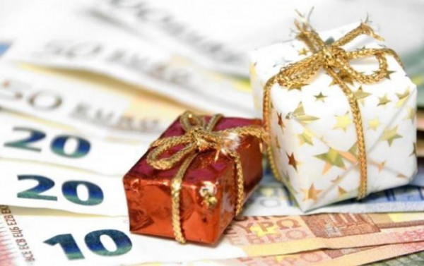 Δώρο Χριστουγέννων – Πότε καταβάλλεται – Υπολογίστε online τα χρήματα που θα πάρετε