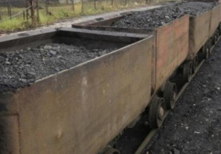 Ρωσία – Φωτιά σε ανθρακωρυχείο – Ένας νεκρός και δεκάδες εγκλωβισμένοι