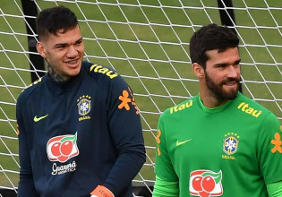 Βραζιλία – Οι διεθνείς των Σίτι, Λίβερπουλ, και Γιουνάιτεντ ταξίδεψαν μαζί (pic)