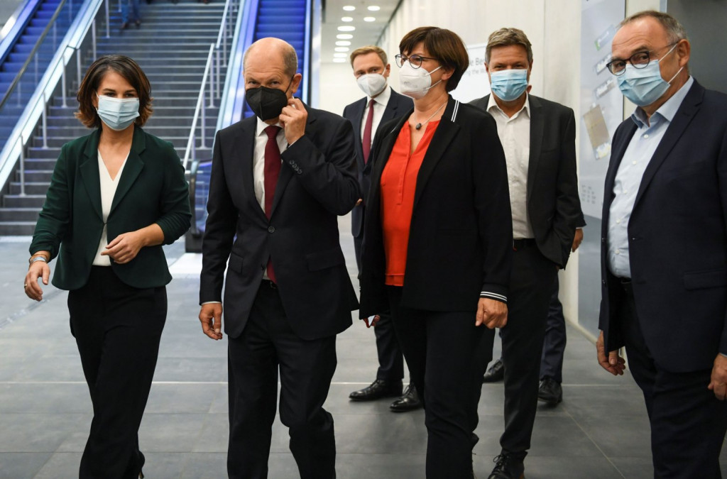 Γερμανία – SPD, Πράσινοι και Ελεύθεροι Δημοκράτες παρουσιάζουν τη συμφωνία για τον σχηματισμό κυβέρνησης