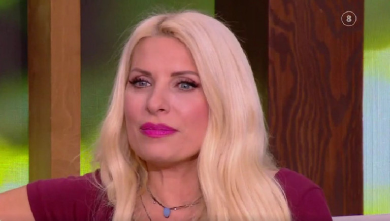 Ελένη Μενεγάκη – Έμαθε on air την ηλικία του Βασίλη Κούκουρα και έμεινε