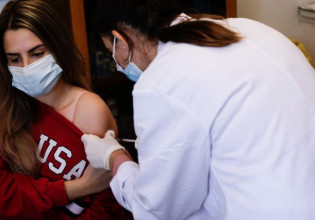 Μελέτη – κοροναϊός – Δείτε με αριθμούς πόσο μας προστατεύουν τα εμβόλια από βαριά νόσο