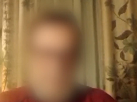 Θεσσαλονίκη – Μιλούσε για αλλοίωση DNA και ήθελε κρεμάλες – Ποιος είναι ο επόπτης υγείας που εμπιστεύτηκε η 51χρονη