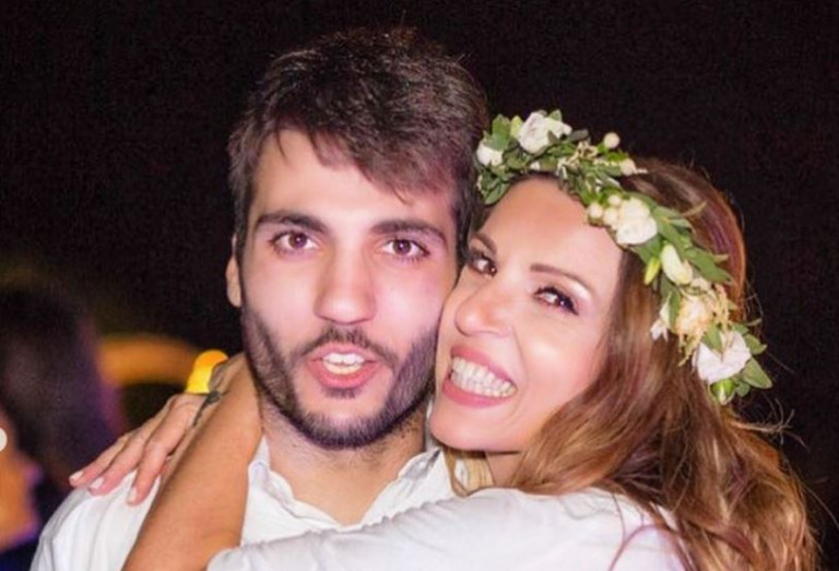 Η Ευρυδίκη εύχεται στο γιο της με φωτογραφίες από το παρελθόν – Συγκινητικό βίντεο με τον Θεοφάνους 25 χρόνια πριν