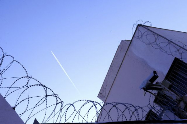 Ανθρωποκυνηγητό στην Κόρινθο – Απέδρασε κρατούμενος από τις φυλακές