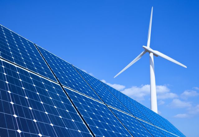 Έρχεται κλιματικός νόμος - Τι αλλάζει στο καθεστώς των αδειών για τις Ανανεώσιμες Πηγές Ενέργειας