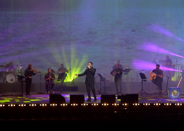 Σπίτι με το MEGA – O Γιώργος Γιαννιάς ξεκίνησε το μουσικό του πάρτι με λόγια αγάπης