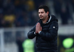 Γιαννίκης στους παίκτες της ΑΕΚ – «Ψηλά το κεφάλι και προχωράμε»