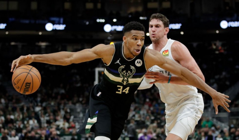 Τα highlights του Γιάννη στη νίκη των Μπακς επί των Θάντερ