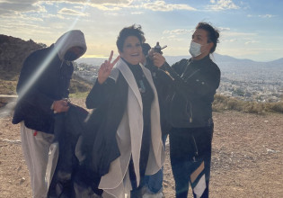 Άλκηστις Πρωτοψάλτη – Αποκλειστικές φωτογραφίες από τα γυρίσματα του βίντεο κλιπ «Και Μείναμε Ανθρωποι»