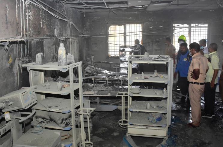 Ινδία – Τουλάχιστον 11 οι νεκροί από φωτιά σε νοσοκομείο