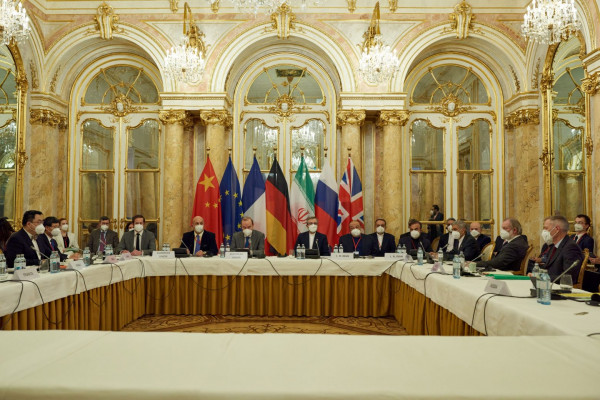 Ιράν – Θετικός ο πρώτος γύρος συνομιλιών για το πυρηνικό πρόγραμμα – Τι δήλωσε ο Ευρωπαίος διαπραγματευτής