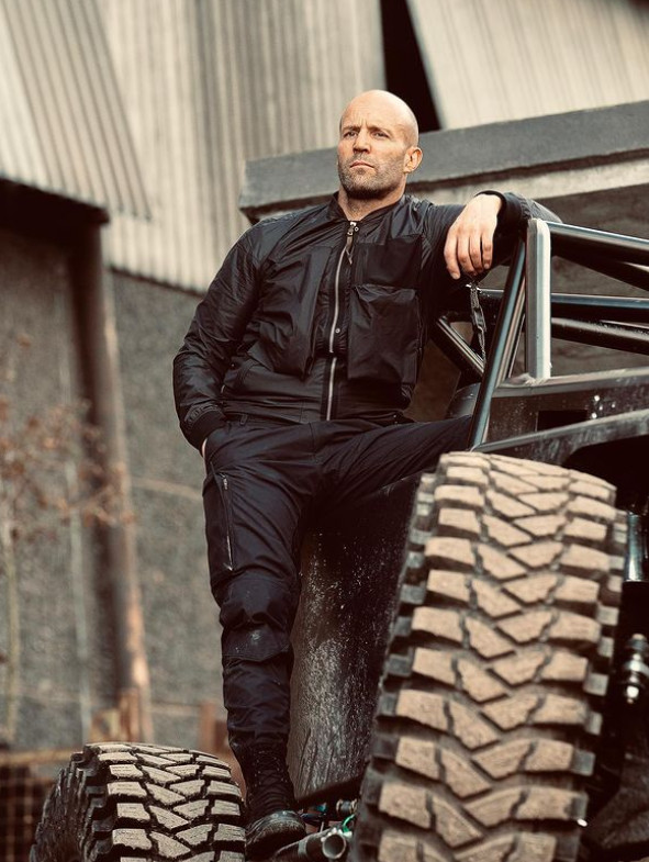 Jason Statham – Θαυμάστριά του τον βλέπει στη Θεσσαλονίκη και παραληρεί – «Θέλω να πεθάνω, να πέσω κάτω»