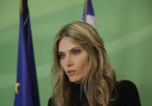 Εύα Καϊλή – Εξηγεί την στήριξή της στο Λοβέρδο – Τι ζητά από Ανδρουλάκη και Παπανδρέου