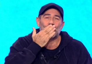 Η τρυφερή αφιέρωση του Αντώνη Κανάκη στον αέρα – Δείτε το βίντεο