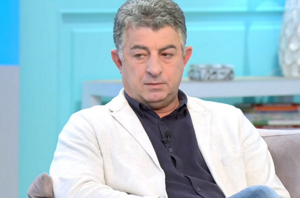 Γιώργος Καραϊβάζ – Συγκλονίζει ο γιος του – «Τον πατέρα μου τον σκότωσε το σύστημα που πολεμούσε»