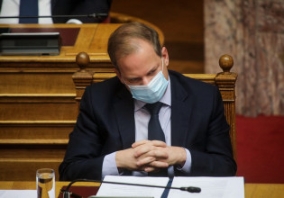 Κοροναϊός – Θετικός στον ιό ο υπουργός Υποδομών και Μεταφορών, Κώστας Καραμανλής