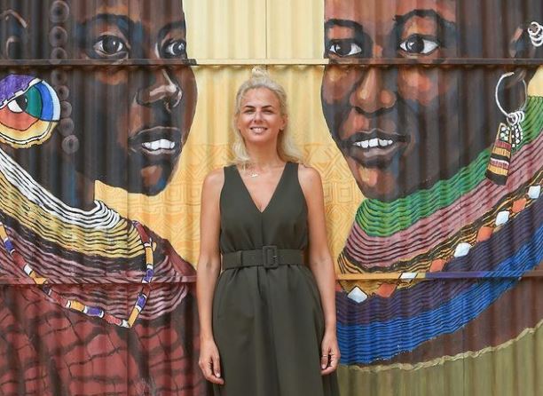 Χριστίνα Κοντοβά – Κλείνει ένα χρόνο στην Ουγκάντα και το γιορτάζει με φωτογραφία της Ada