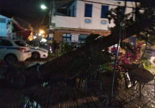 Κακοκαιρία – Ανεμοστρόβιλος στην Κορώνη – Προβλήματα στην ηλεκτροδότηση