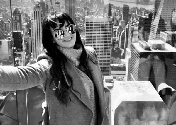 Κρητικιά σκοτώθηκε στο Βέλγιο για μια φωτογραφία – Έχασε την ισορροπία της και έπεσε από ύψος 30 μέτρων