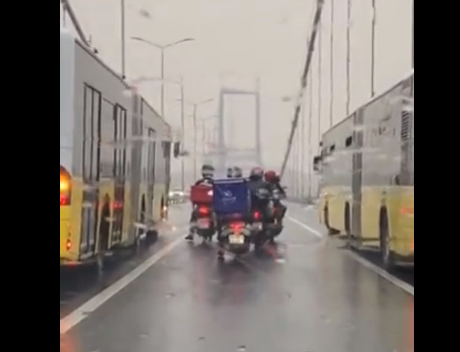 Τουρκία - Λεωφορεία προστατεύουν διανομείς από τους θυελλώδεις ανέμους