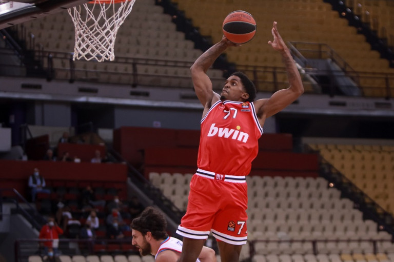 ΜακΚίσικ – «Ο κόσμος είναι το μεγαλύτερο όπλο μας»