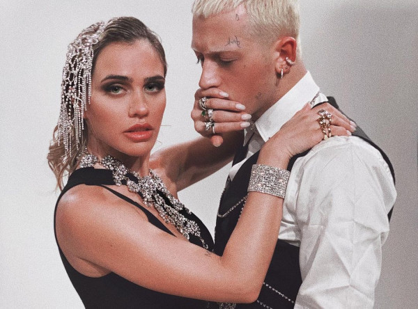 Κόνι Μεταξά – Απαντά γιατί δεν μιλάει για τον Τάσο Ξιαρχό – «Τα λέω έξω από τα δόντια»