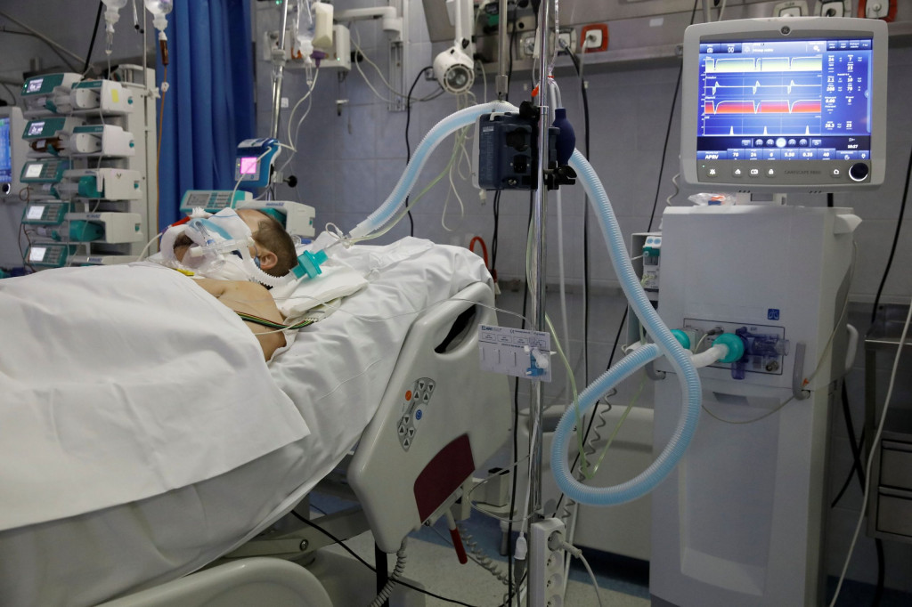 Covid-19 pandemic in Greece: 6,682 new infections on Wed.; 87 deaths, 561 intubated patients